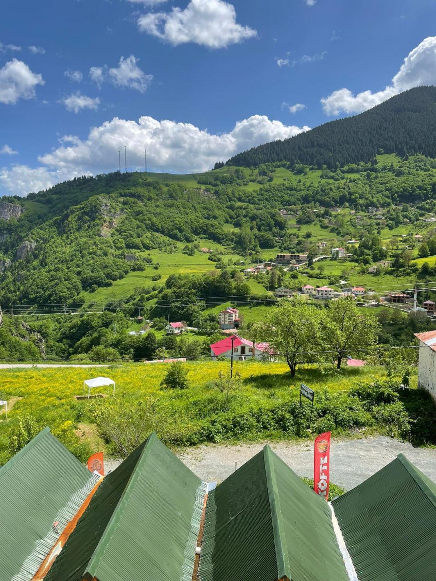 Bizim O'Ra Kueme Evleri & Bungalov Macka Bagian luar foto